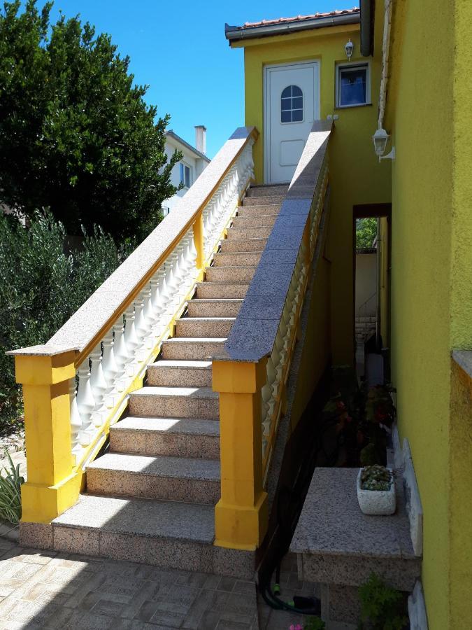 סנג' Apartman Karin 2 מראה חיצוני תמונה